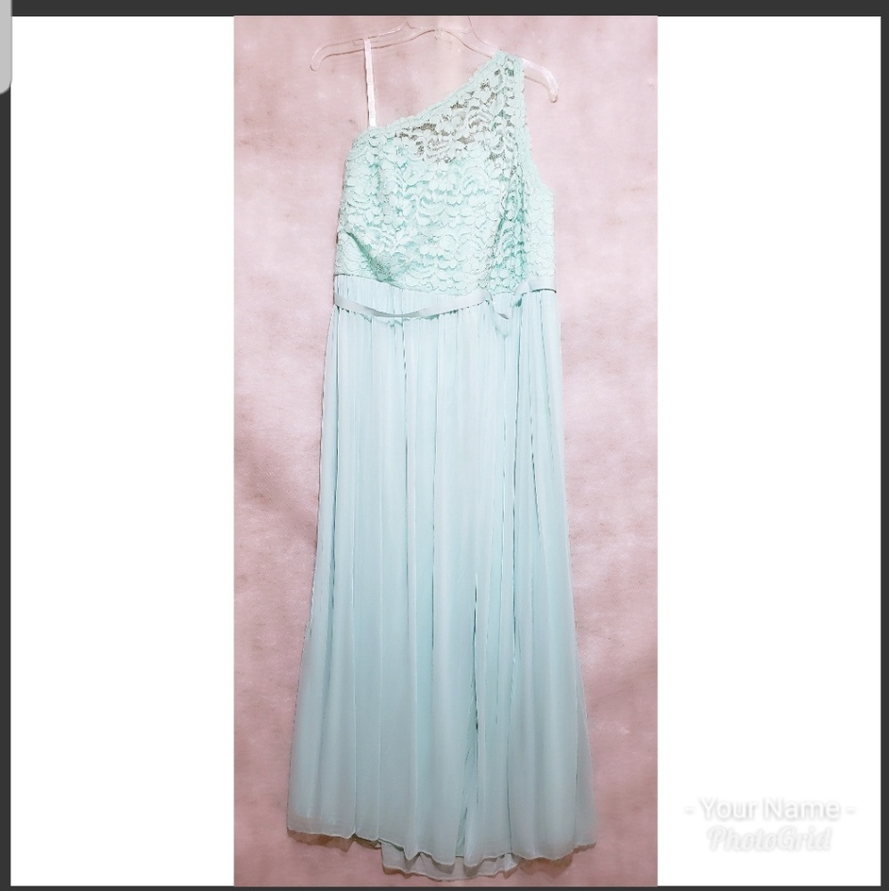 One shoulder lace dress
